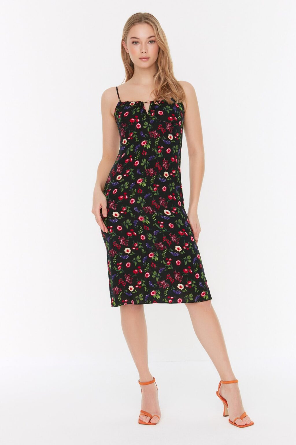 Trendyol Black Petite Strappy Collar részletesen szőtt ruha