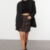 Trendyol Black Plaid Patterned Tweed Fabric Mini Woven Skirt