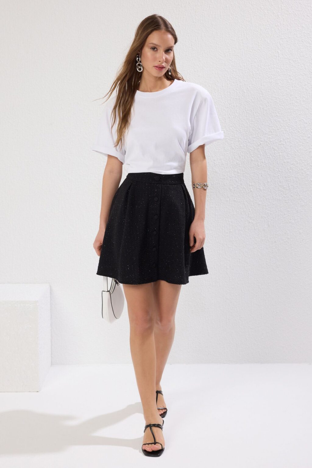 Trendyol Black Pocket Detailed Front Buttoned Flared Tweed Fabric Mini Length Woven Skirt