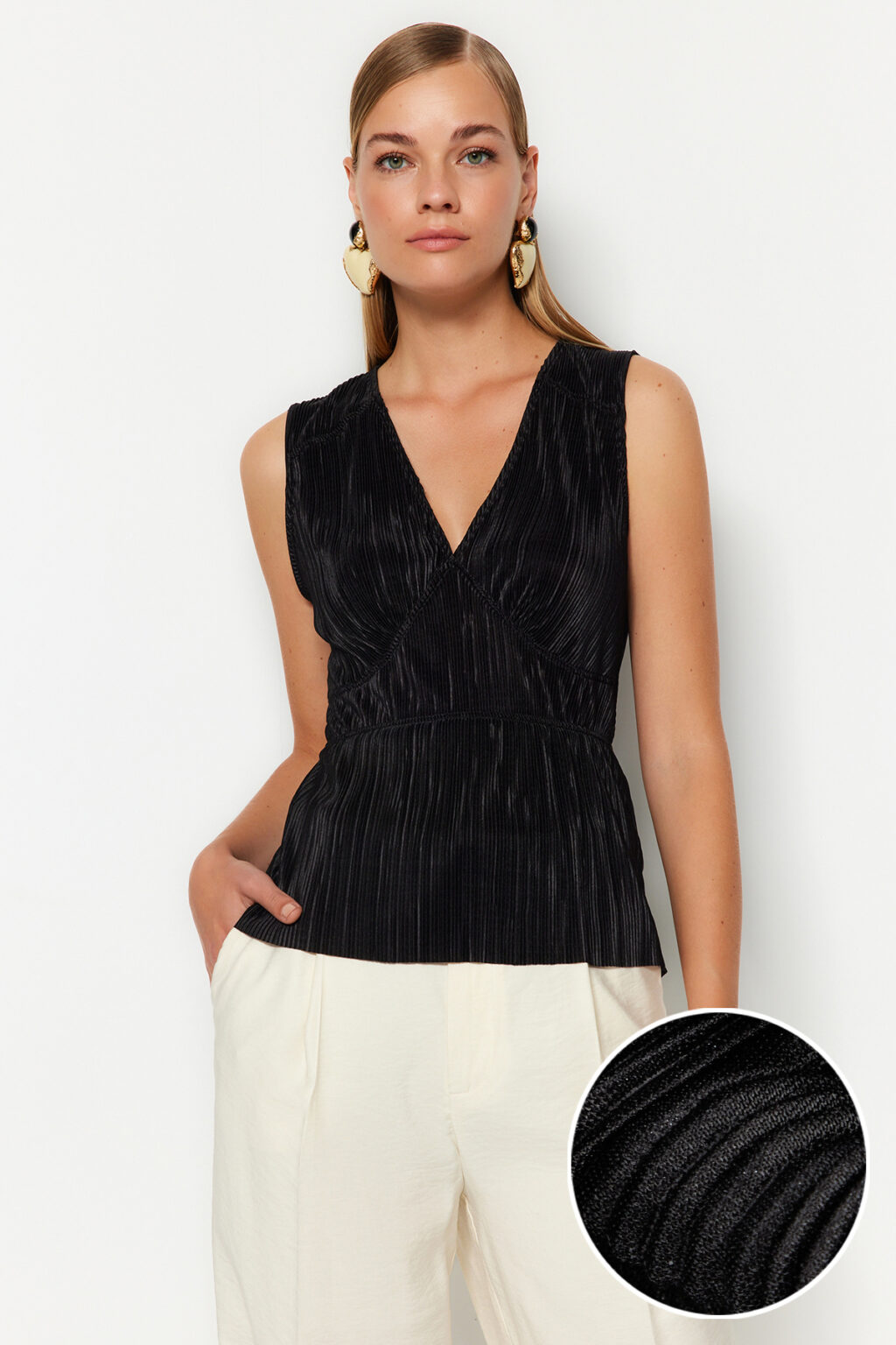 Trendyol Black Premium Pleated V Neck Regular Pattern Knitted Blouse