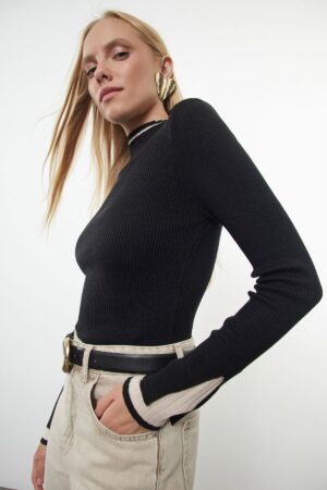 Trendyol Black Premium Quality Color Block Knit Sweater