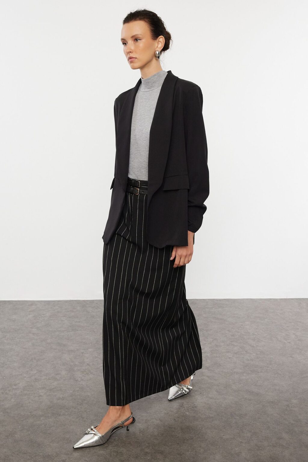 Trendyol Black Shawl Collar Lined Regular Pattern Woven Blazer Jacket