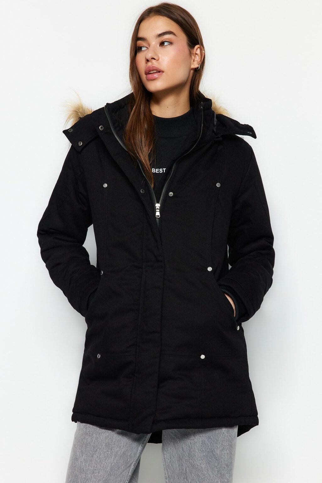 Trendyol Black Shearling Parka kabát kapucnival