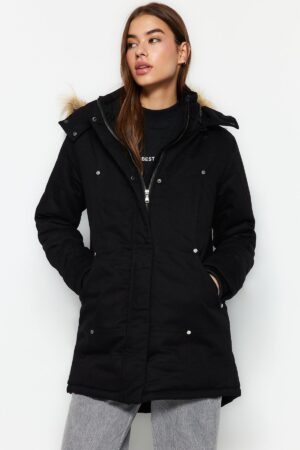 Trendyol Black Shearling Parka kabát kapucnival