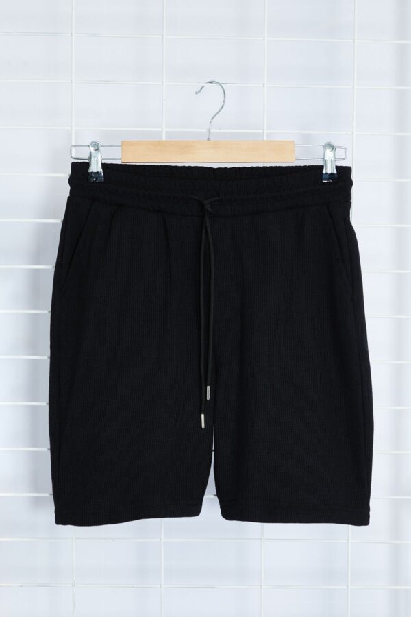 Trendyol Black Slim/Tight Fit Textured Waffle Elastic Waist Drawstring Shorts