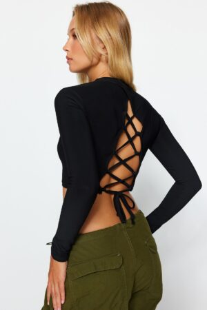 Trendyol Black Stand-up Collar Low-Cut Back Fitted/Fitted Crop Stretch Knitted Blouse