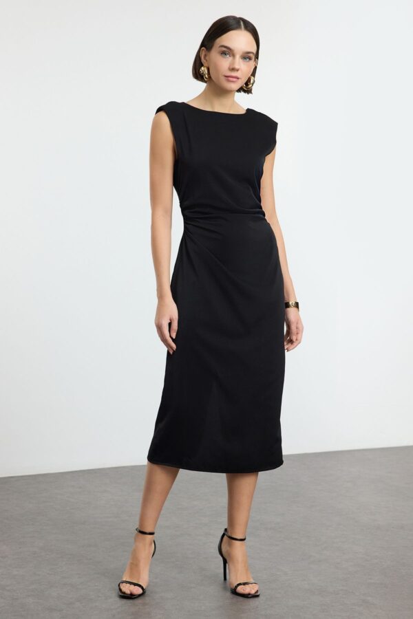 Trendyol Black Straight Cut Padded Woven Dress