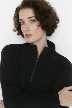 Trendyol Black Thessaloniki/Knitwear Look Zippered Collar Regular/Regular Fit Knitted Sweatshirt Trendyol Black Thessaloniki/Knitwear Look Zippered Collar Regular/Regular Fit Knitted Sweatshirt