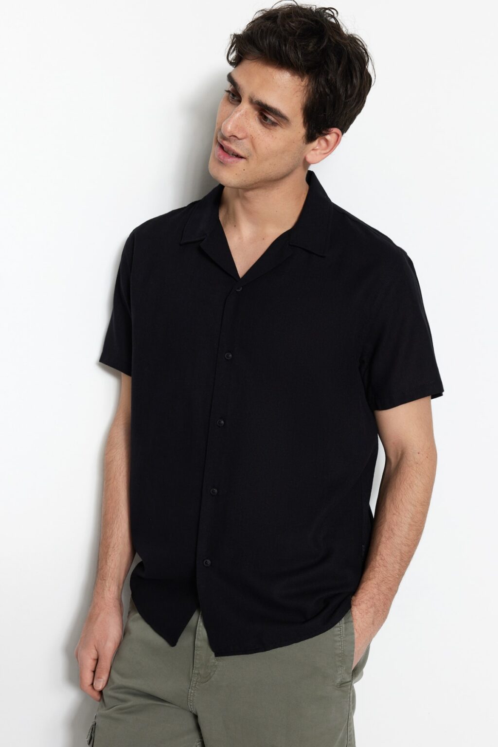 Trendyol Black Unisex Relaxed Fit Short Sleeve Linen Look Shirt