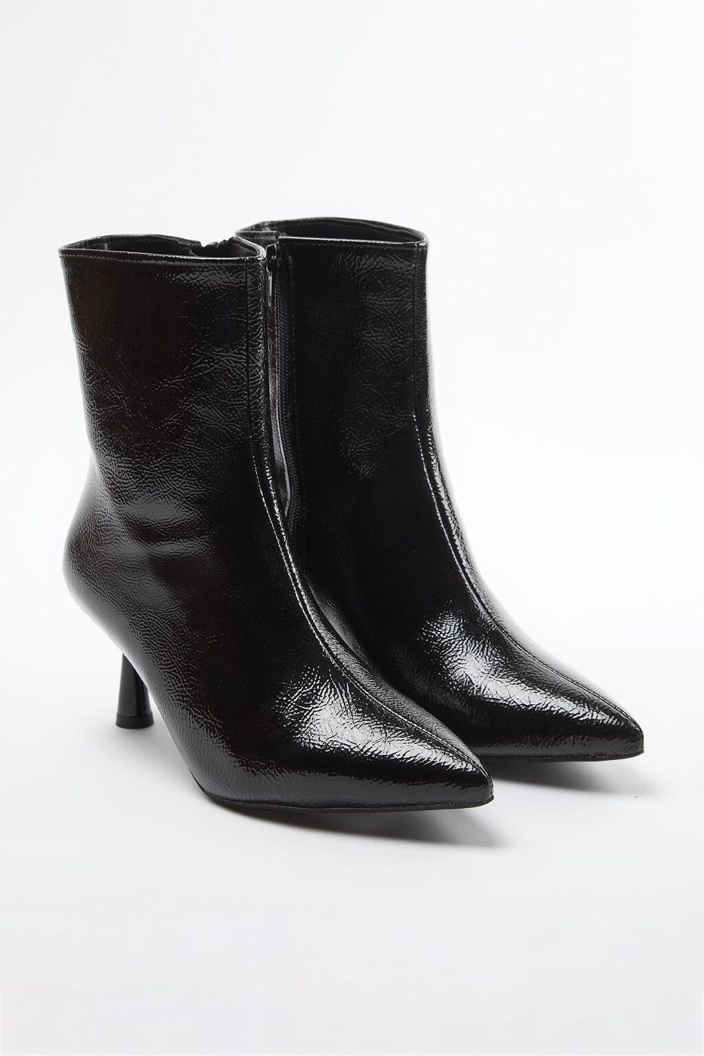 Trendyol Black Zipper Detailed Pointed Toe Thin Heel Women's Boots