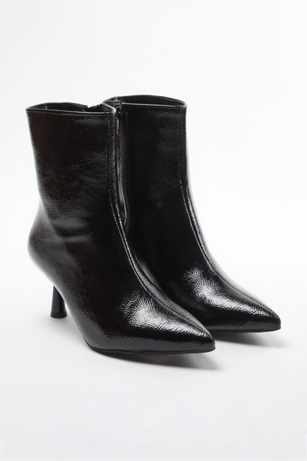 Trendyol Black Zipper Detailed Pointed Toe Thin Heel Women's Boots