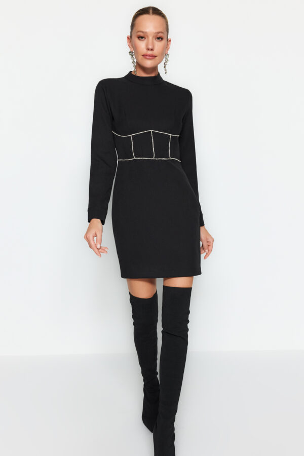 Trendyol Black testhezálló csillogó elegáns estélyi ruha