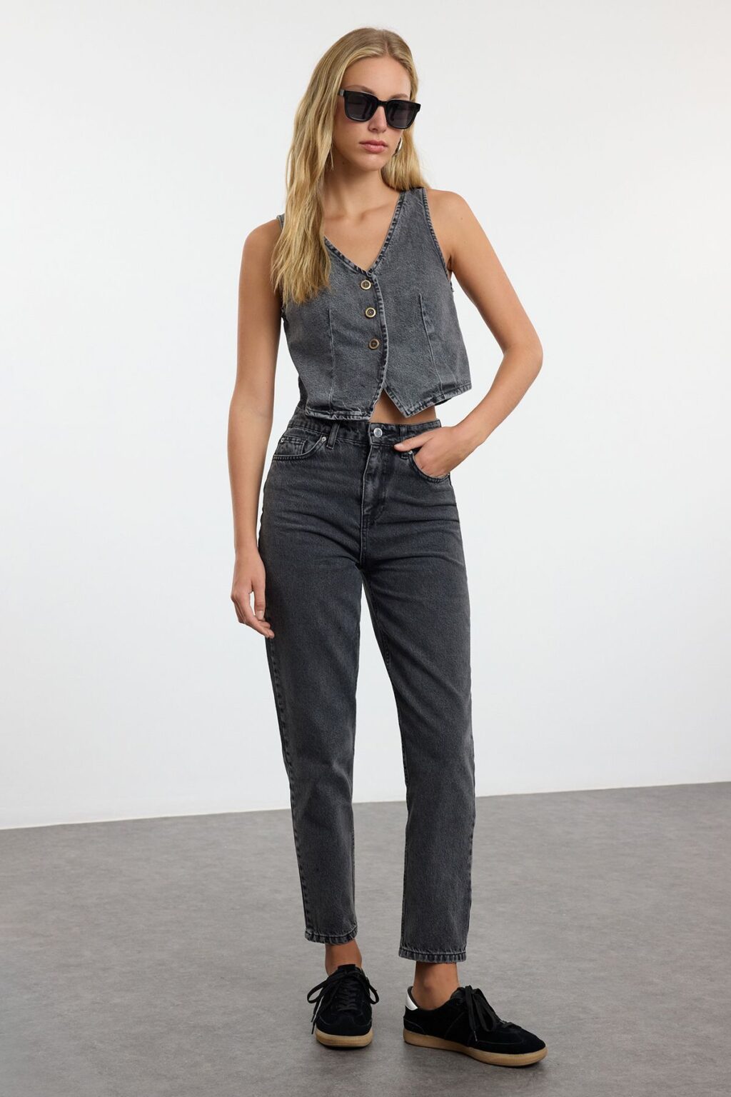 Trendyol Black*001 High Waist Mom Jeans