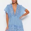 Trendyol Blue Mini szőtt hímzés 100% pamut strandruha