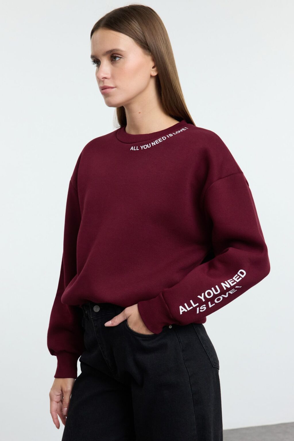 Trendyol Claret Red Slogan Printed Regular/Normal Fit Thick Inside Fleece Knitted Sweatshirt