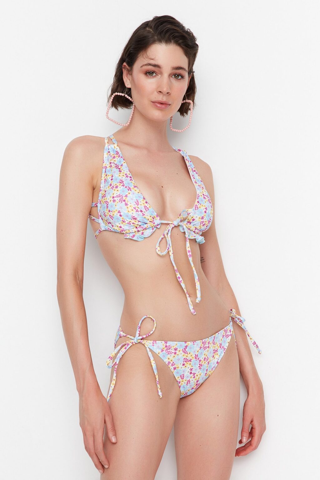 Trendyol Crispy Floral Pattern Bikini Bottoms With Tie Detailed