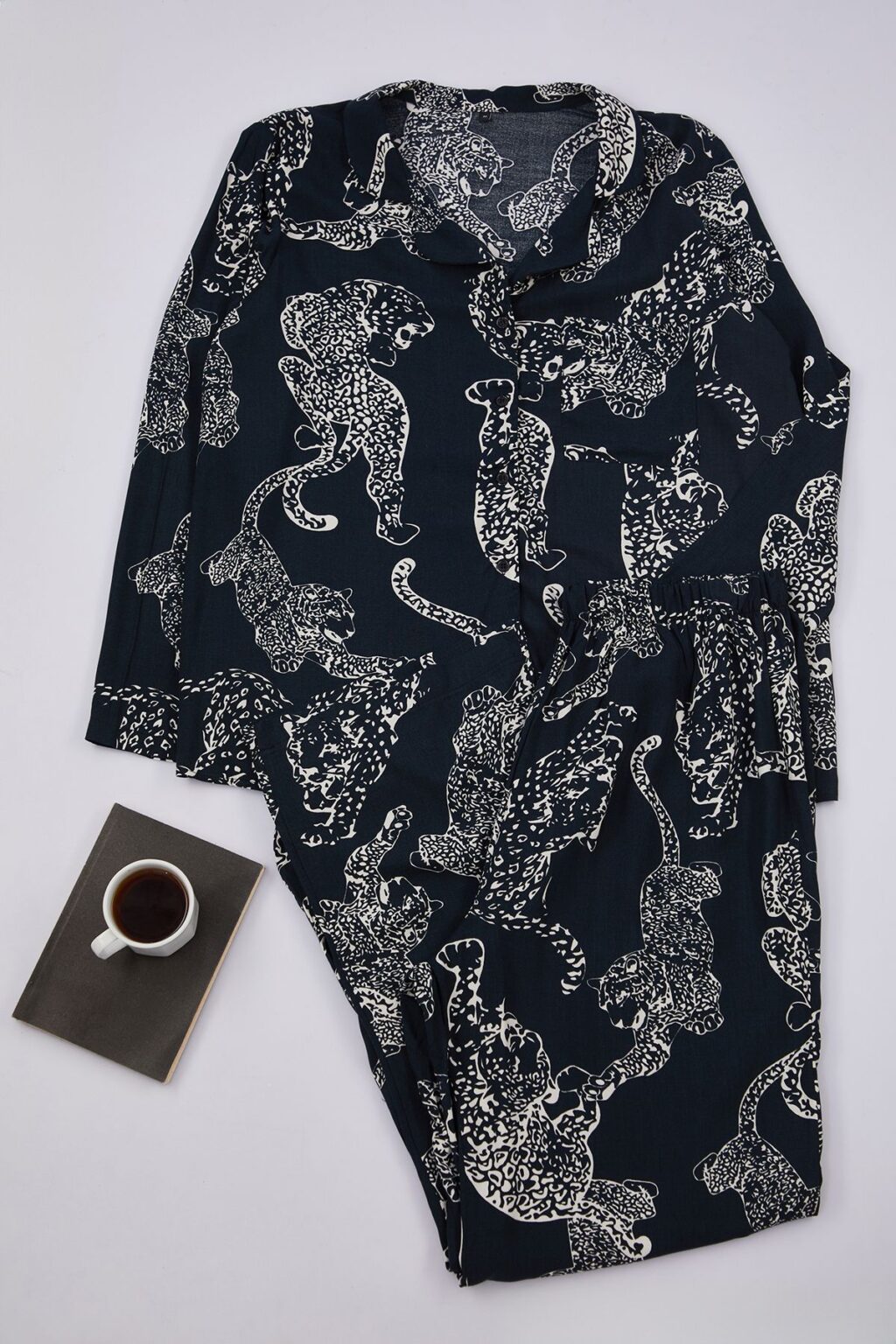 Trendyol Curve Anthracite Shirt Collar Tiger Patterned Woven Pajama Set