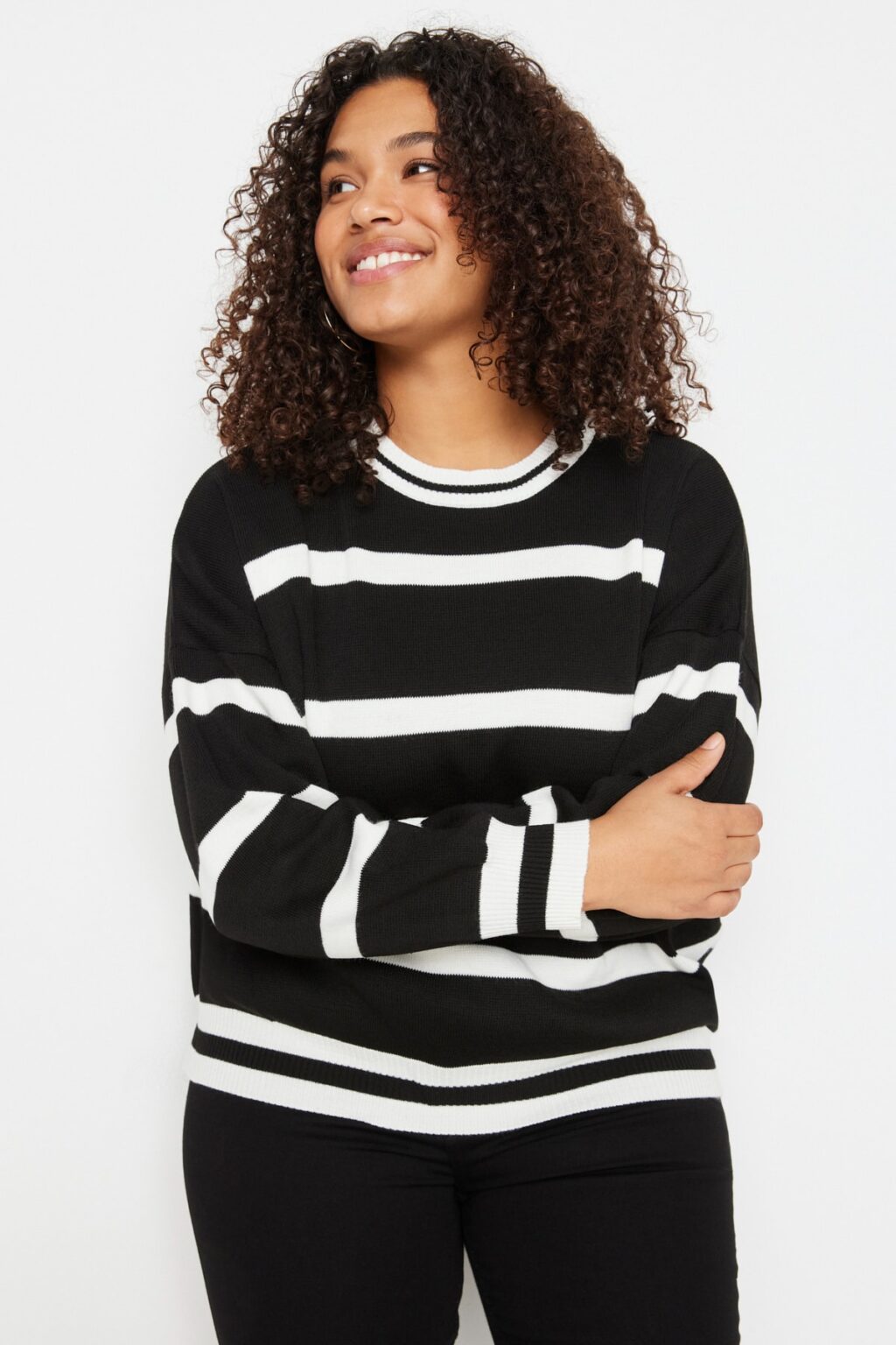 Trendyol Curve Black Crew nyakcsíkos kötöttáru pulóver