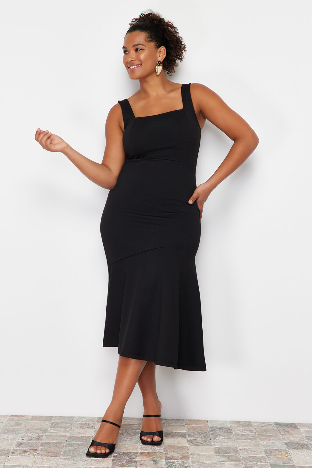 Trendyol Curve Black Flounce Detailed Midi 100% Cotton Knitted Dress