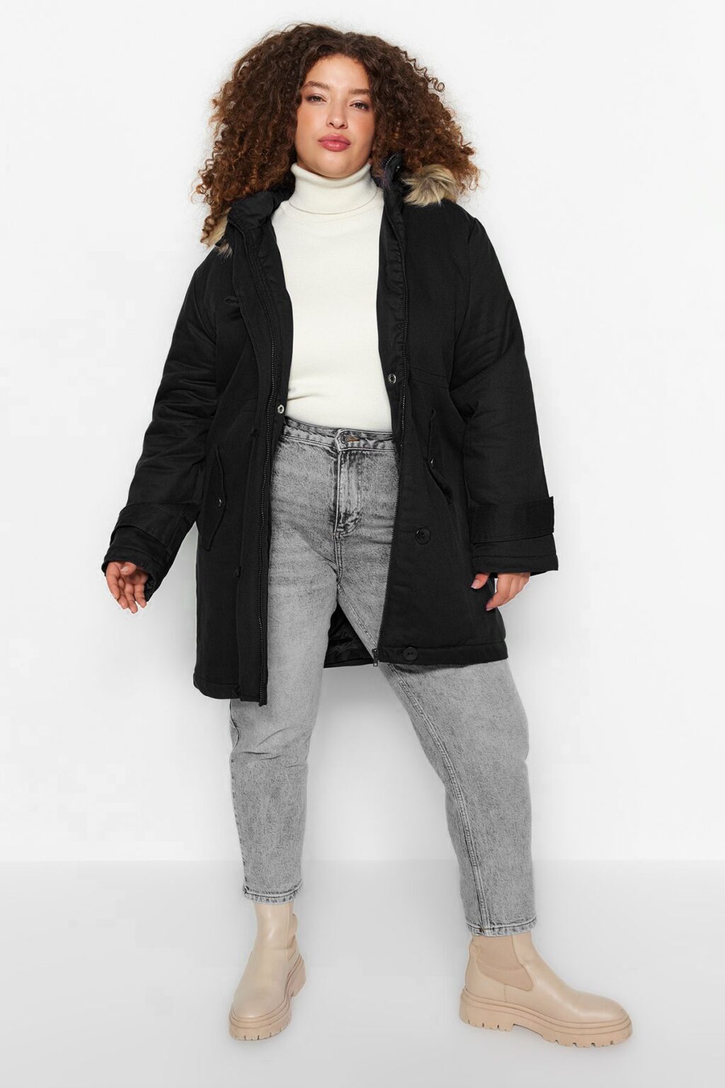 Trendyol Curve Black Fur Hooded Parka & Coat