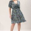 Trendyol Curve Blue A-Cut/Bell Floral Woven Dress