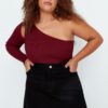 Trendyol Curve Claret Red One Sleeve Cut Out Detailed Slim Knitwear Blouse