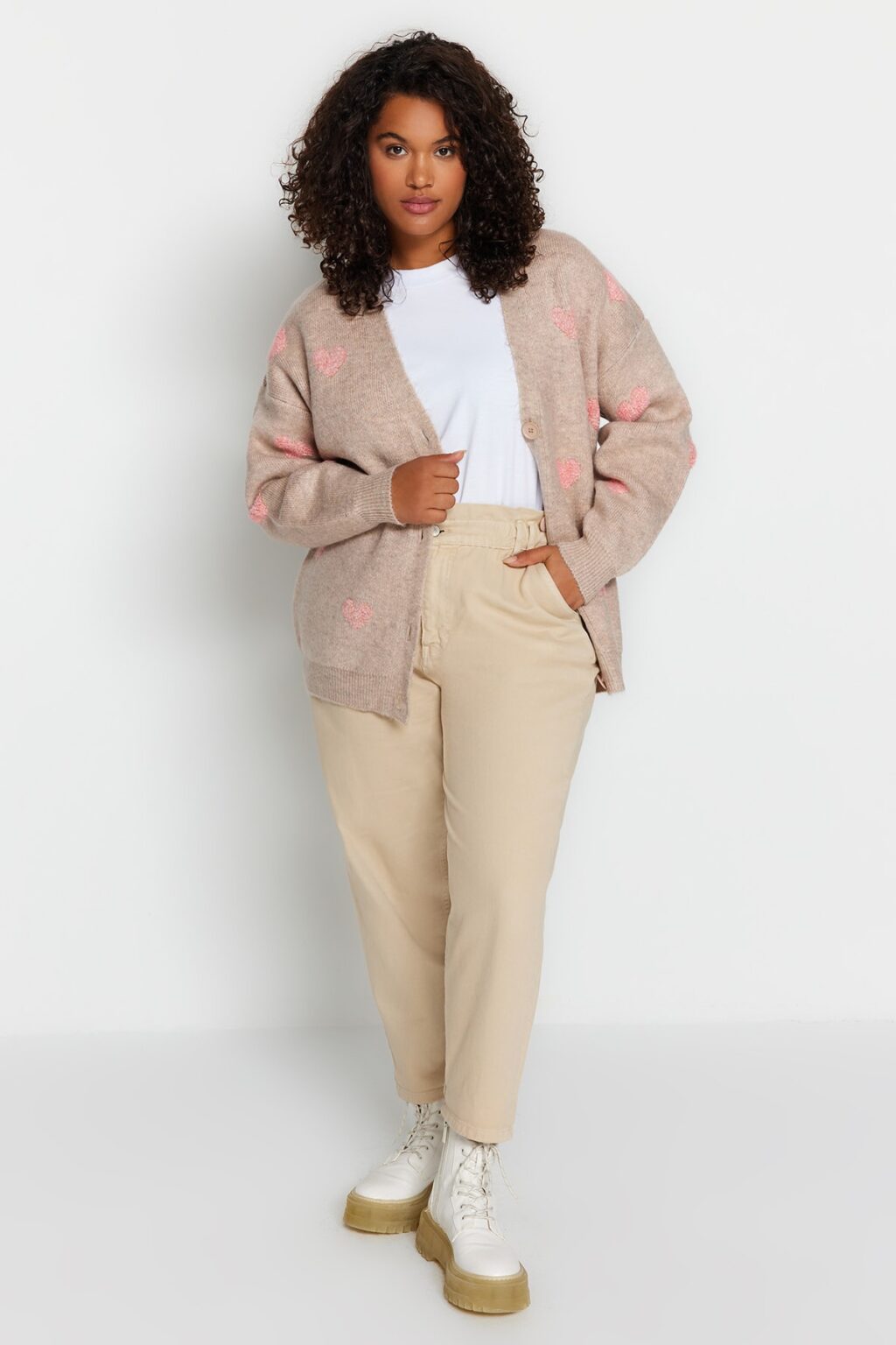 Trendyol Curve Ecru Heart Patterned Knitwear Cardigan