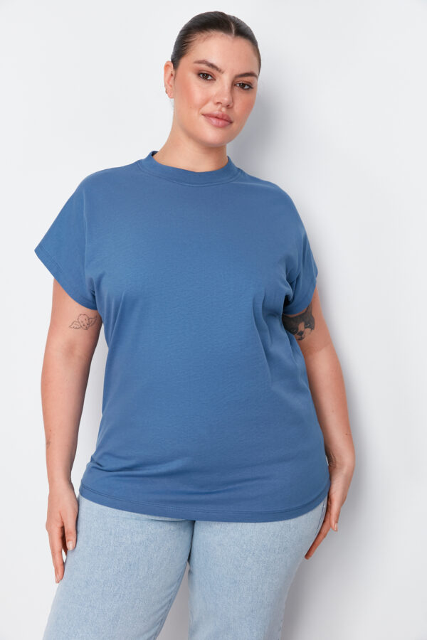 Trendyol Curve Indigo Boyfriend Knitted T-shirt