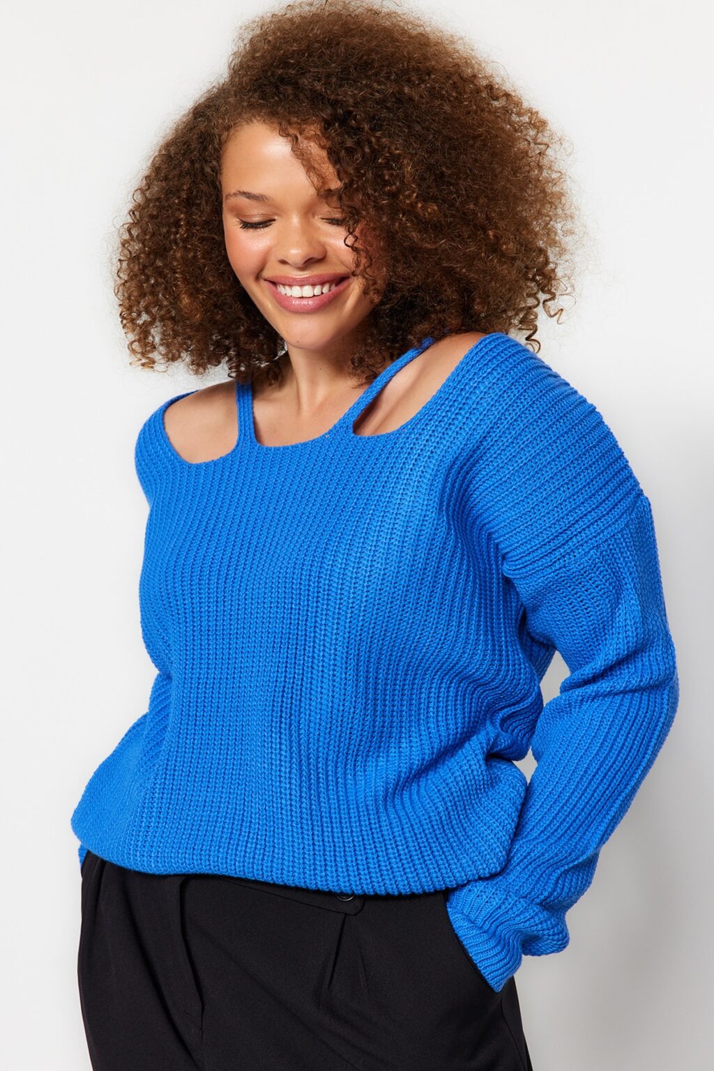 Trendyol Curve Indigo Front Window/Cut Out Detailed Knitwear Sweater