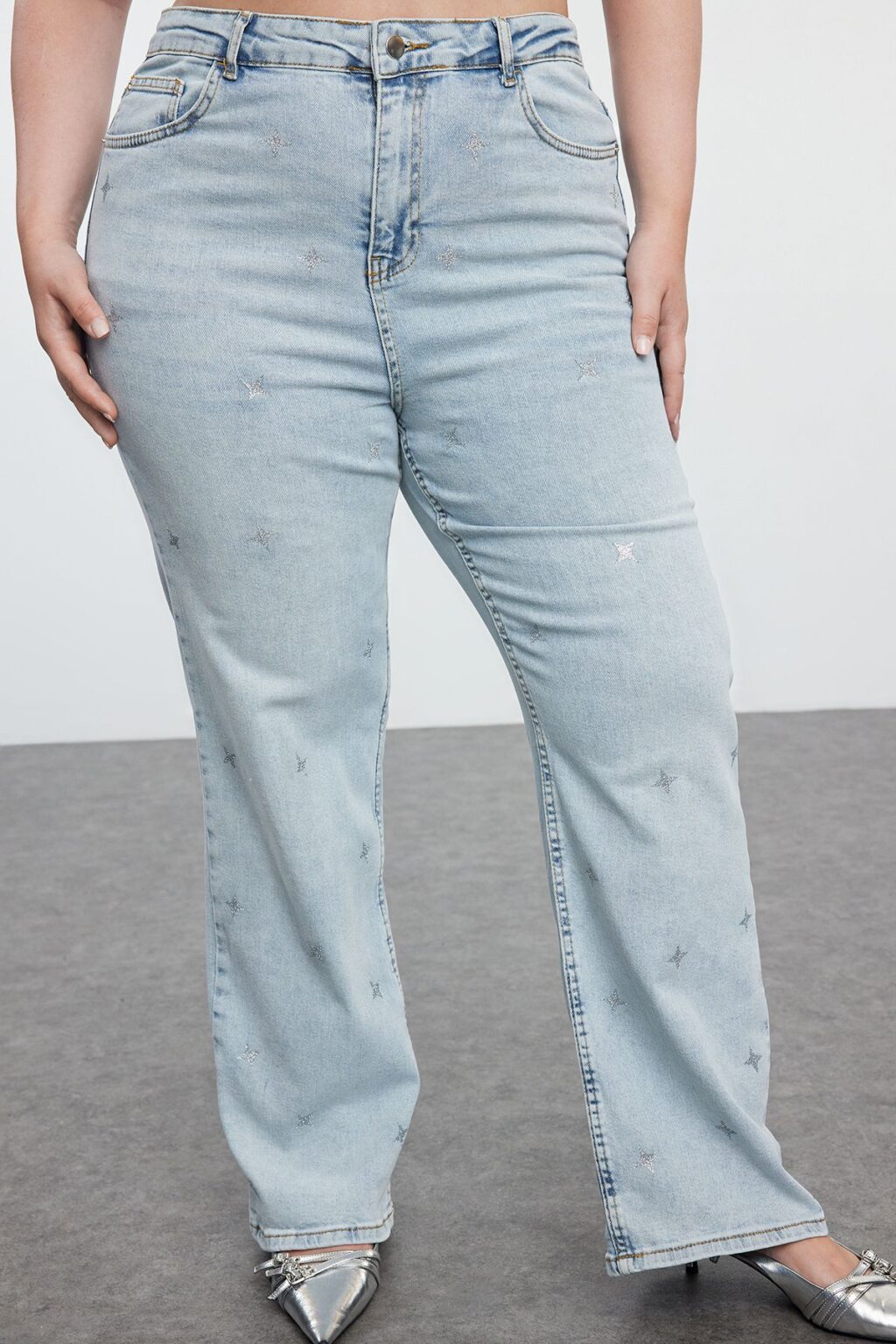Trendyol Curve Light Blue High Waist Star Printed Straight Fit Plus Size Jeans