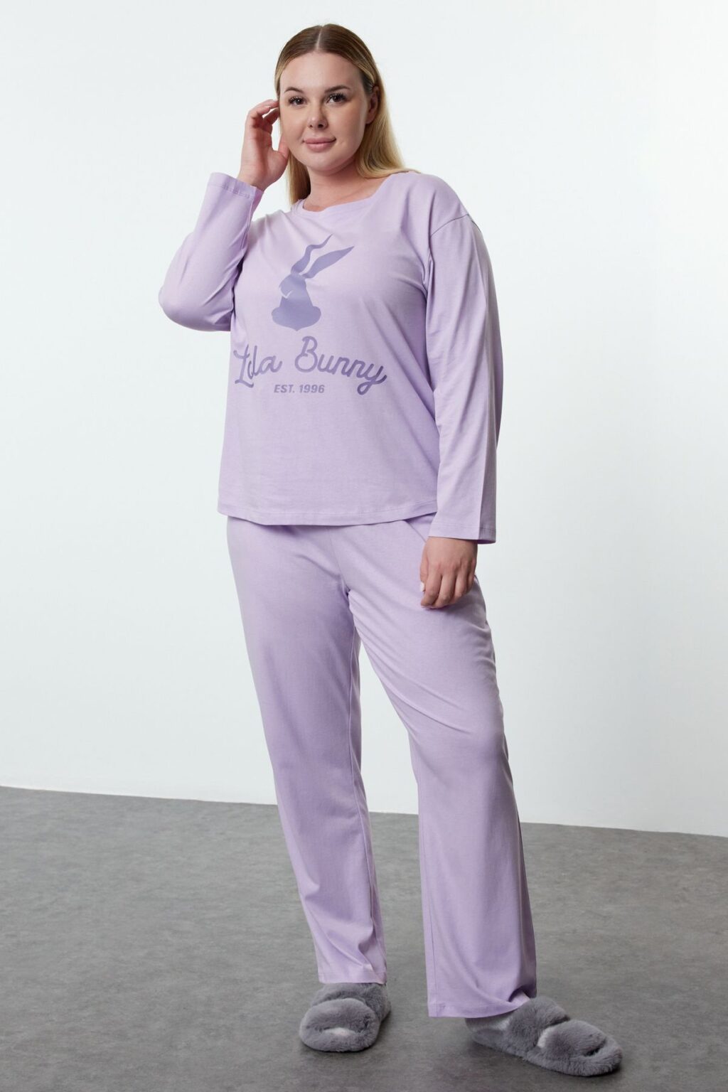 Trendyol Curve Lila Lola Bunny Licensed Knitted Pajama Set