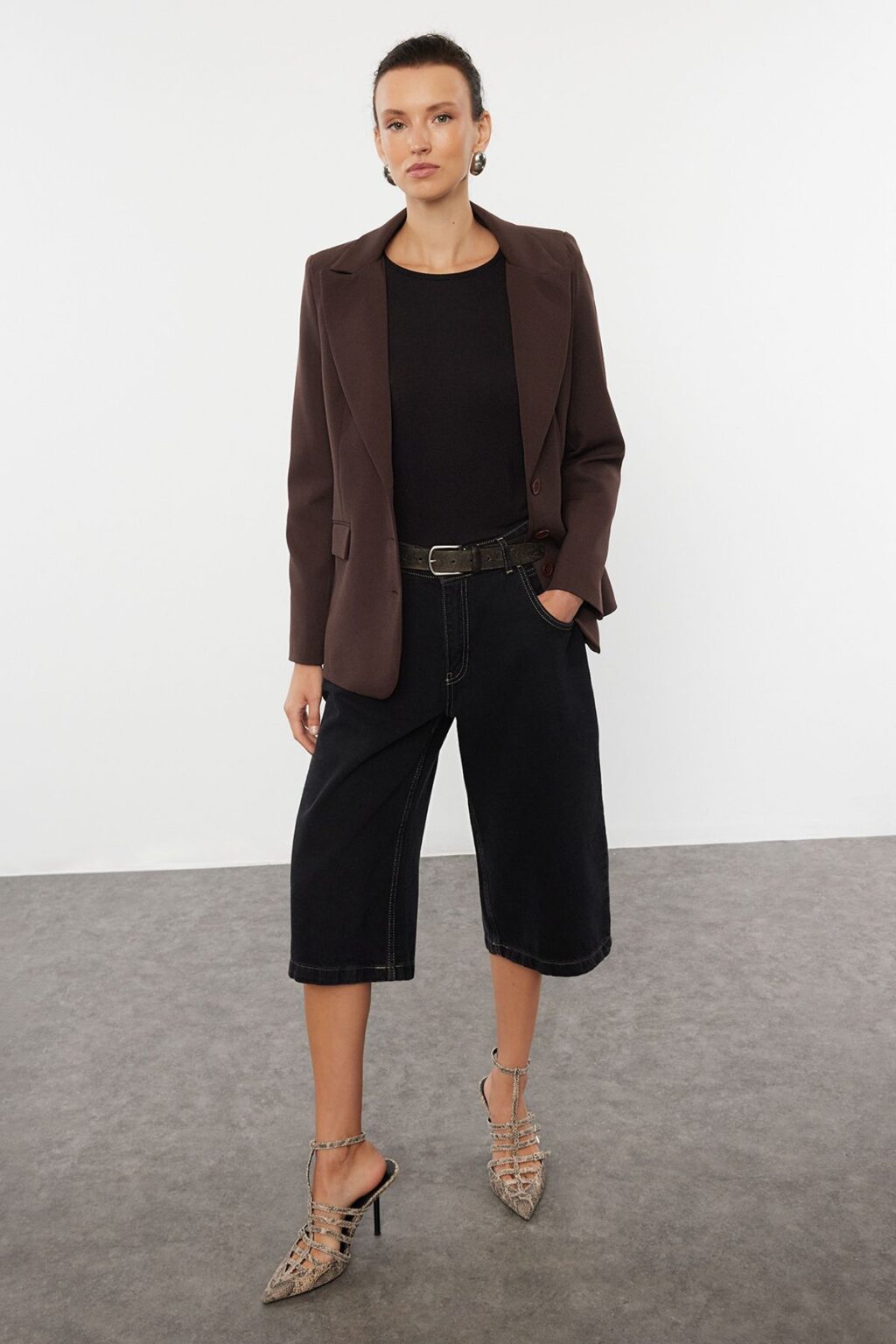 Trendyol Dark Brown Regular Lined Buttoned Woven Blazer Jacket