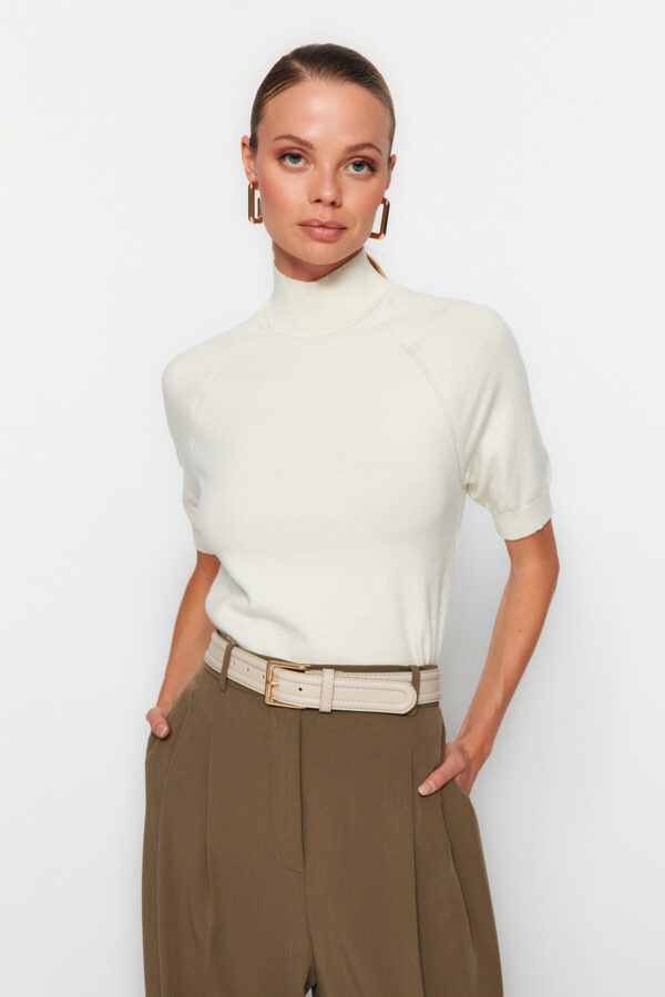 Trendyol Ecru Premium Yarn/Special Yarn Soft Touch Basic Knitwear Blouse