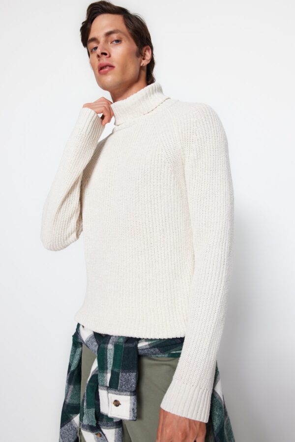 Trendyol Ecru Slim Fit Wool Turtleneck Raglan Sleeve Basic Knitwear Sweater