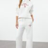 Trendyol Ecru Slogan Embroidered Regular/Normal Pattern Thick Polar Fleece Knitted Tracksuit