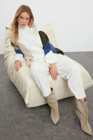 Trendyol Ecru Soft Textured Color Block Wide Fit Knitwear Sweater Trendyol Ecru Soft Textured Color Block Wide Fit Knitwear Sweater