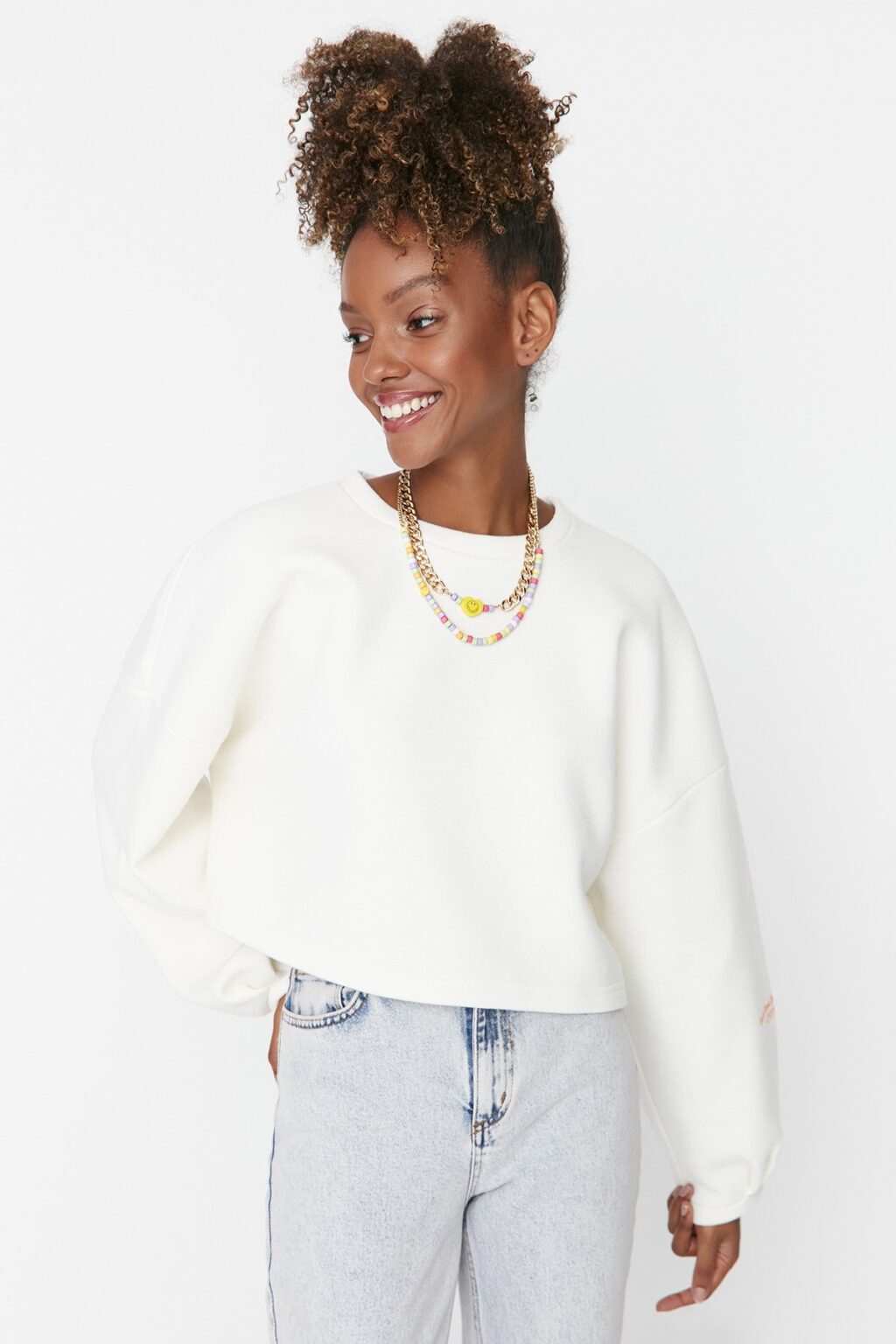 Trendyol Ecru Thick Fleece Comfort Cut Crop Sleeve Printed Knitted Sweatshirt