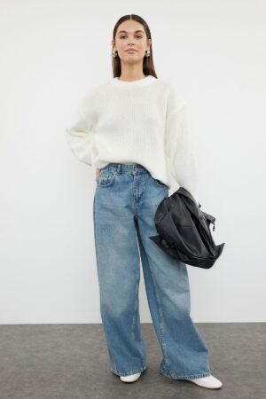 Trendyol Ecru Wide Fit Soft Textured Basic Knitwear Sweater