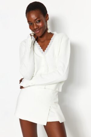 Trendyol Ecru puha textúrájú hímzés részlet kötöttáru Cardigan