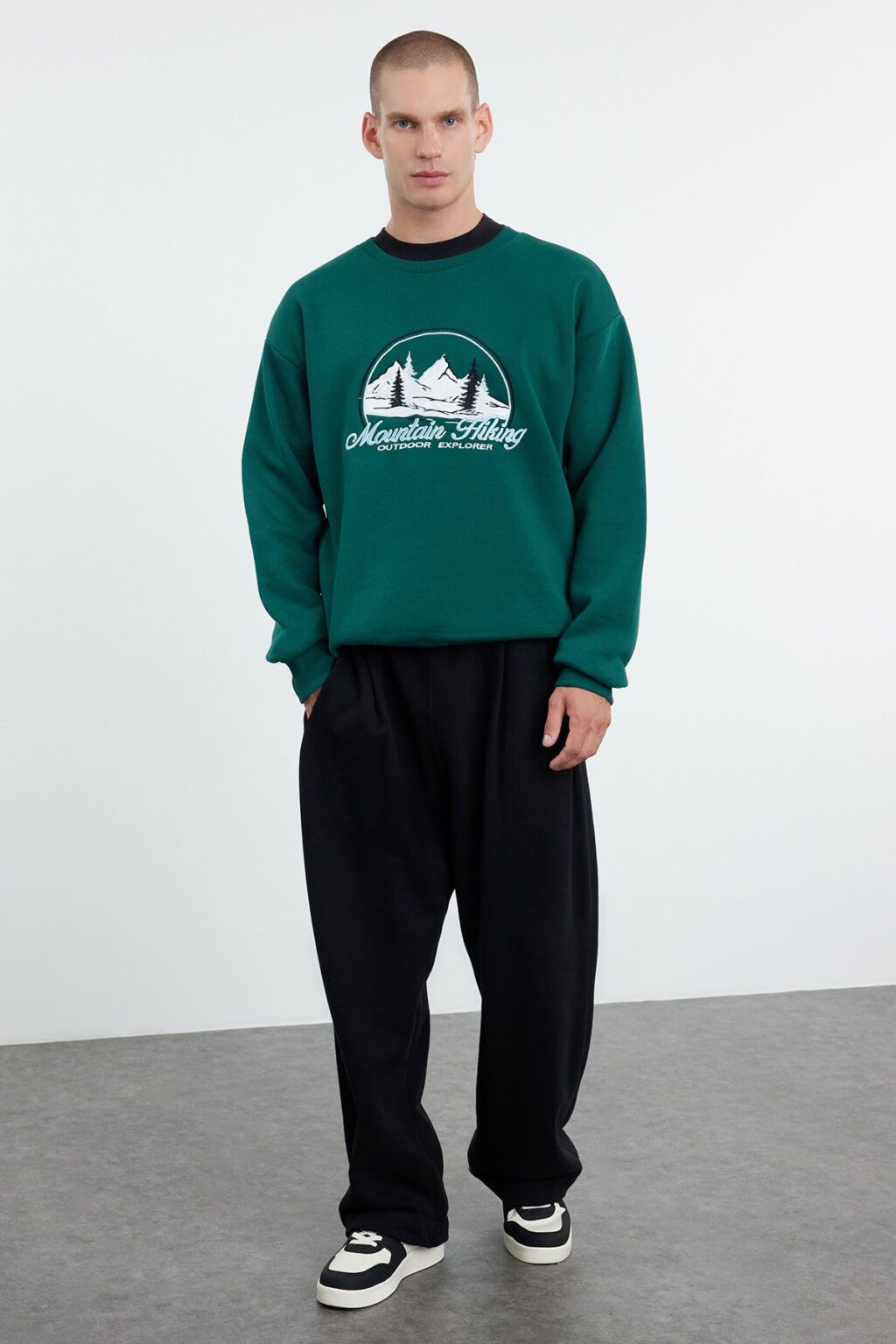 Trendyol Emerald Green Oversize/Wide Cut Embroidered Fleece/Warm Sweatshirt
