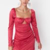 Trendyol Fuchsia estélyi ruha drapériával részletesen kidolgozott szaténnal