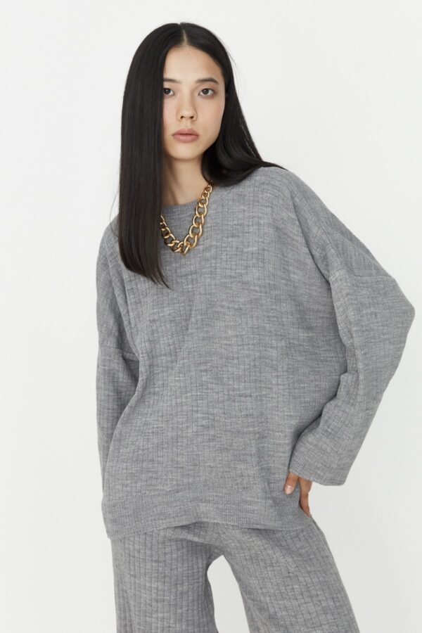 Trendyol Gray Basic Crew Neck Sweater Top-Upper Suit