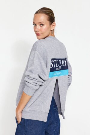 Trendyol Gray Melange Back Print Detail Fleece Inside Regular/Normal Fit Knitted Sweatshirt Trendyol Gray Melange Back Print Detail Fleece Inside Regular/Normal Fit Knitted Sweatshirt