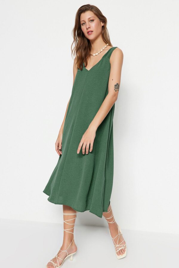 Trendyol Green Relaxed Cut V Neck Midi Woven Dress