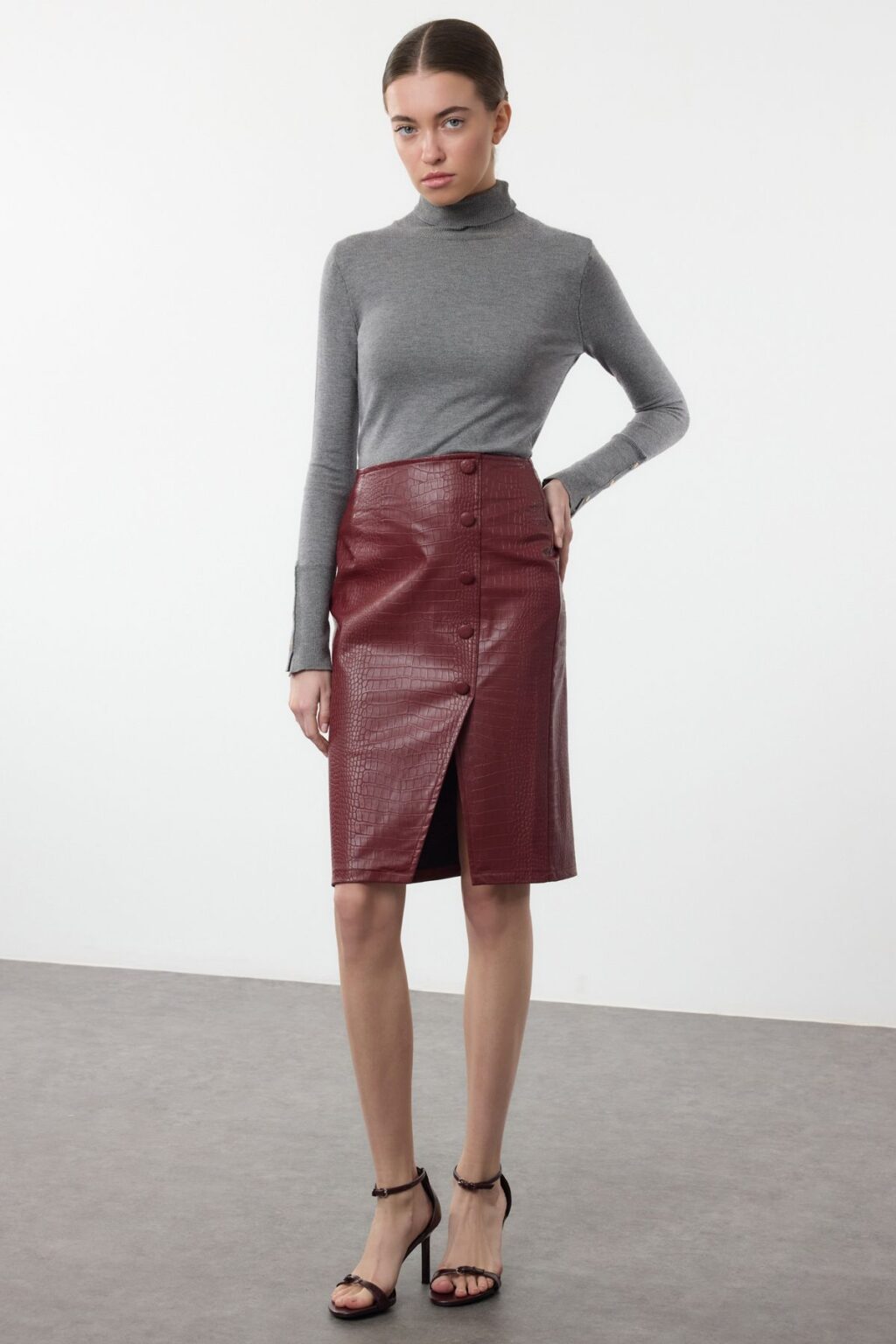 Trendyol Limited Edition Dark Red Snakeskin Slit Midi Woven Skirt