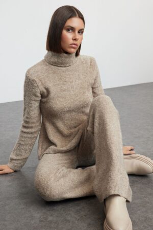 Trendyol Mink Turtleneck Knitwear Bottom-Top Set Trendyol Mink Turtleneck Knitwear Bottom-Top Set