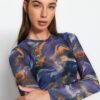 Trendyol Multicolor Printed Tulle Fitted Crop Stretchy Knitted Blouse