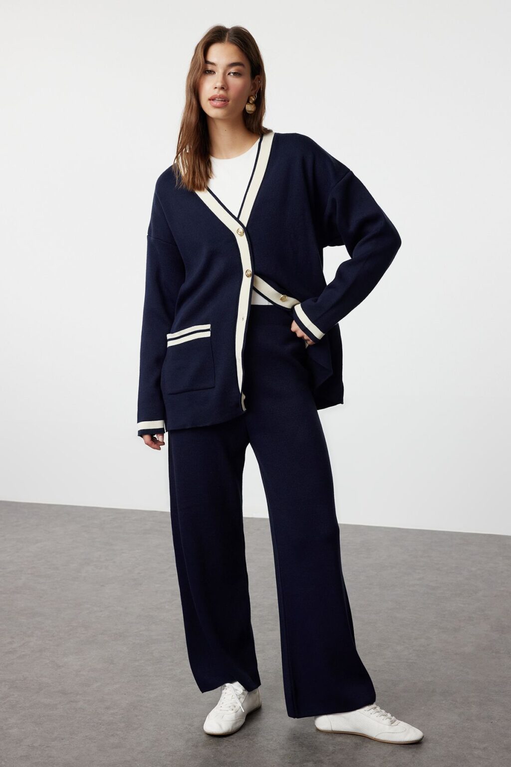 Trendyol Navy Blue Color Block Gold Buttoned Pocket Cardigan-Trousers Knitwear Bottom-Top Set