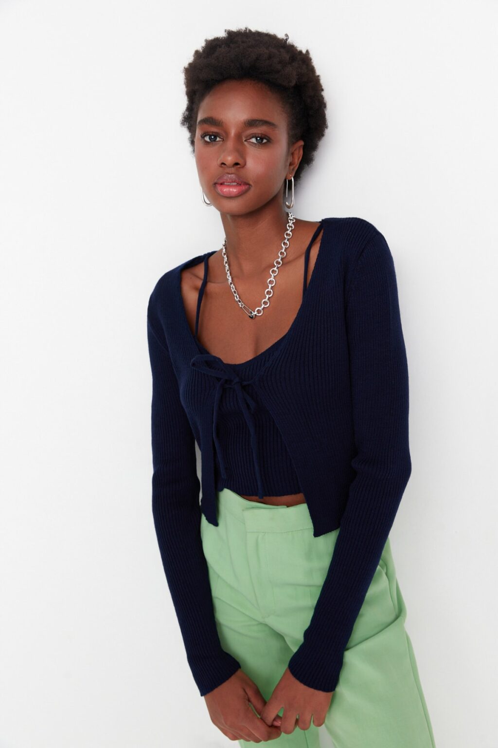 Trendyol Navy Blue Crop Tie részletes blúz- Cardigan kötöttáru öltöny Kötöttáru Cardigan
