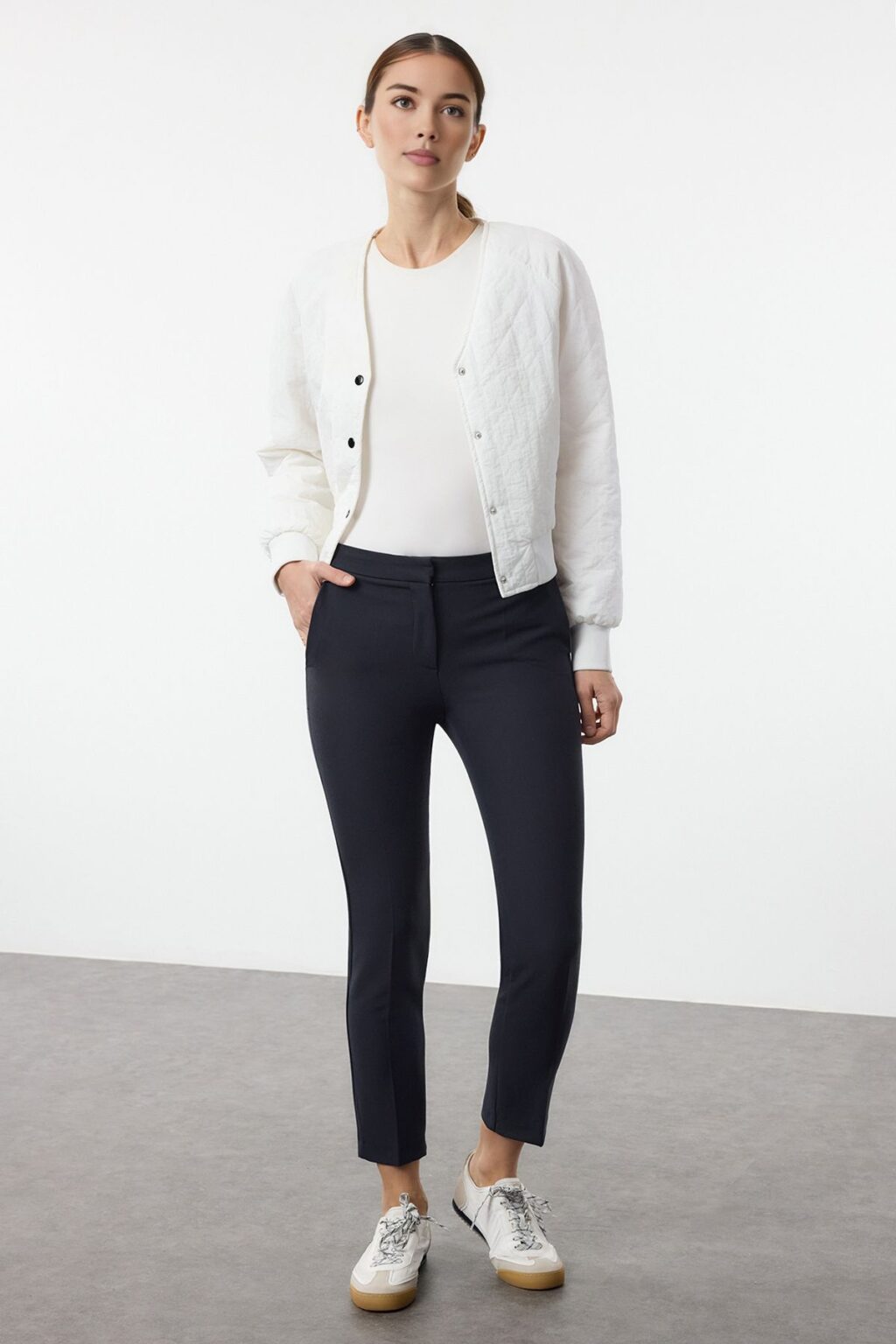 Trendyol Navy Blue Iron-Traced Skinny Pattern Elastic Waist Detailed Woven Trousers
